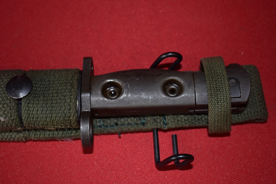 SLR BAYONET VIETNAM PERIOD-SOLD